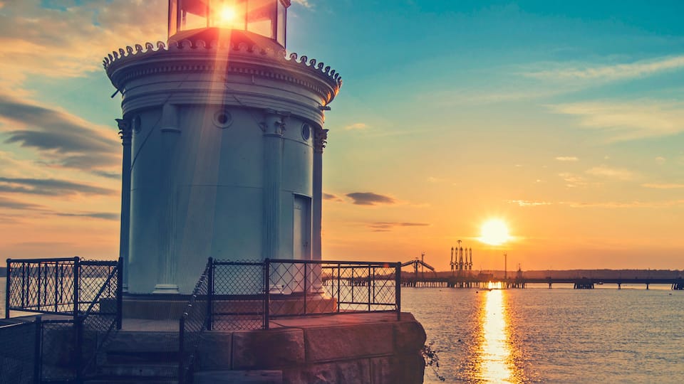 Lighthouse dawn