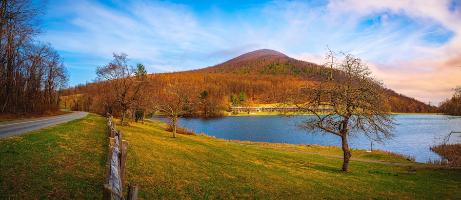 Tranquil vibrant colors of spring nature landscape of Blue Ridge Mountains and Peaks of Otter Lake on the Blue Ridge Parkway in Bedford, Virginia, USA