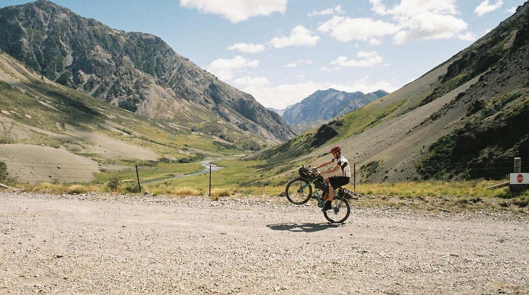 Wheelies for days when we finally hit a plateau on the Rainbow Road! This gravel road is a killer grind through New Zealand backcountry and delivers unparalleled postcard views. The top of the south island has so many spiderwebs of gravel roads to connect multi-day tours.
#adventure #gravelgrinder #bikepacking #southisland #rainbowroad