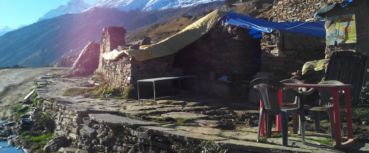 Temporary hotel on the way to Rohtang La.
In India these are known as 'Dhabas'.