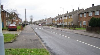 Luton: Hereford Road, Lewsey Farm. Viewed looking westwards from the junction with Pastures Way.