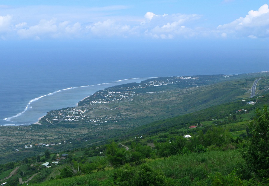 Les Trois Bassins / La Reunion: View over the west coast at La Saline les Bains and LErmitage les Bains; Shutterstock ID 1034526139; Purchase Order: SP-1394 HA Batch 3 Part 1; Order Number: ; Client/L