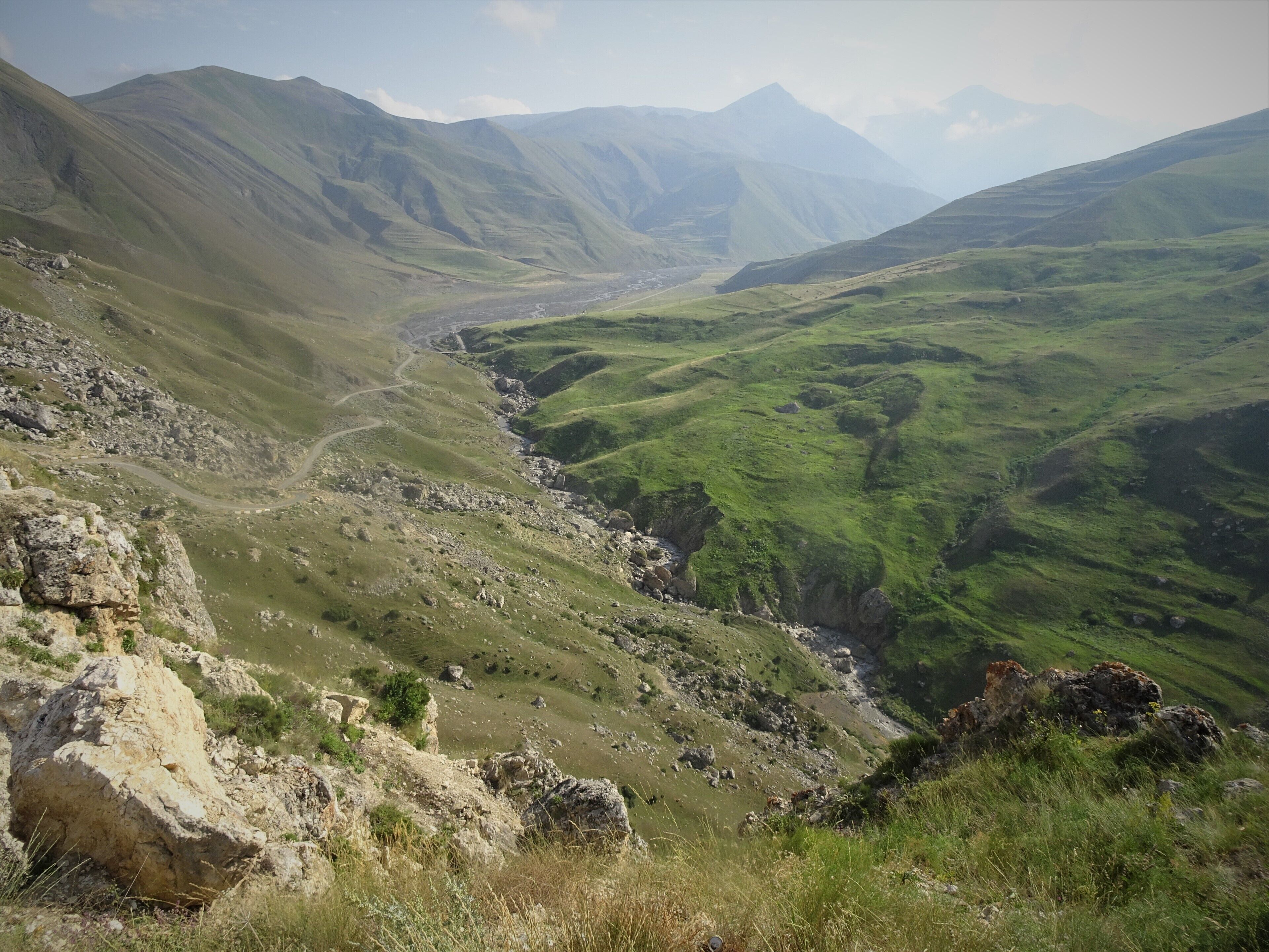 The scenic route to Khinalug from the city of Guba takes visitors up to more than 2,000 metres above sea level, providing impressive views at every turn.  #Azerbaijan  #OntheRoad  #Nature