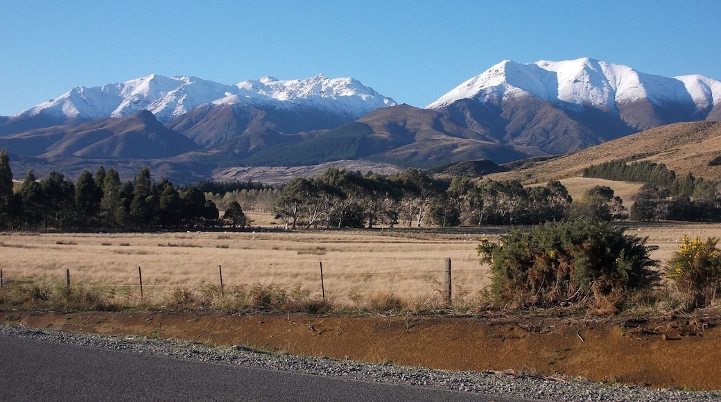 On the way to Lake Manapouri and Te Anau.