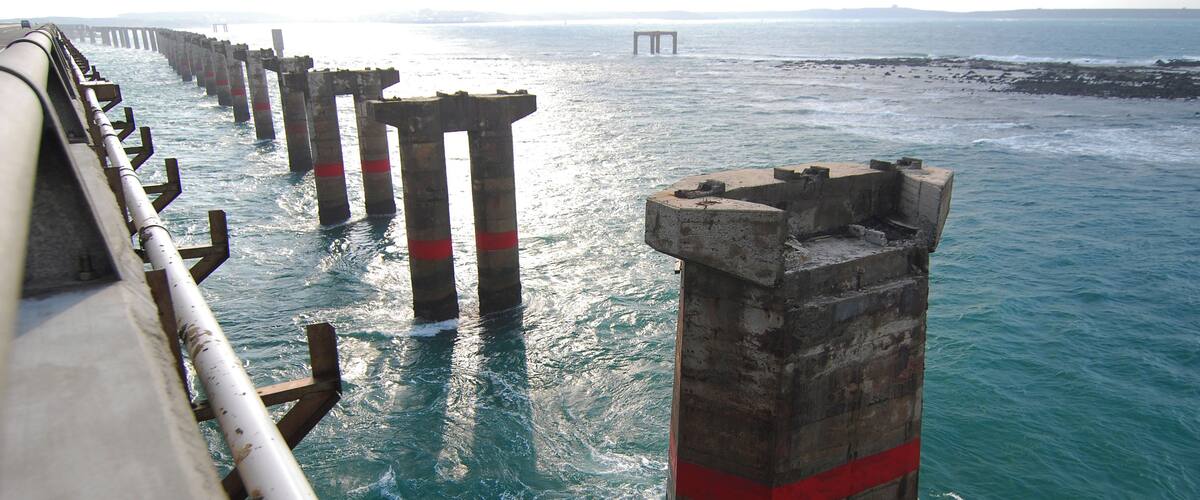 This is a photo of a monument in Taiwan identified by the ID