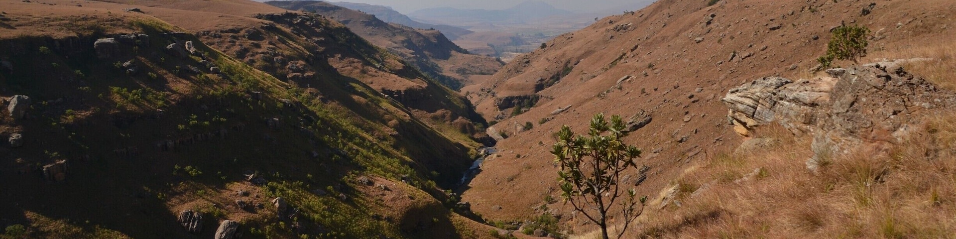 Went hiking in the southern Drakensberg of South Africa. Amazing views of the mountain chain, gorges, rivers and small ponds with crystal clear water. Stayed at Sani Lodge Backpackers, just a few km from the famous Sani Pass, leading up to Lesotho. A perfect place to be, if you like nature - hiking opportunities for everyone, beginners, medium or advanced. 
See more photos and/or read about my time in Drakensberg here: http://www.earthseeing.com/hiking-in-the-drakensberg-mountains/
#drakensberg #africa #southafrica #landscape #hiking