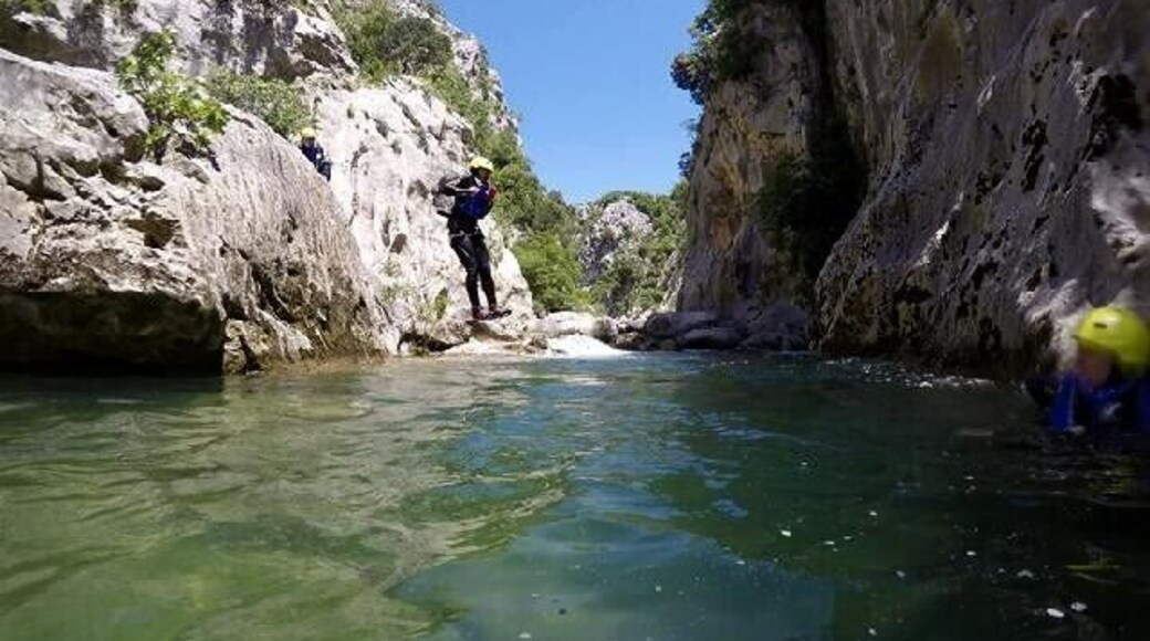 First-time canyoning with Iris Adventure
Wipe out along a natural rapid slide - best for summer activities
http://adventurescroatia.net/