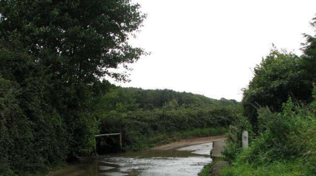 Approach to ford near Beck Farm from the north. The beck here forms the boundary between the civil parishes of Stody and Thornage.