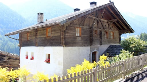 Untertembl in Ulten (Südtirol)