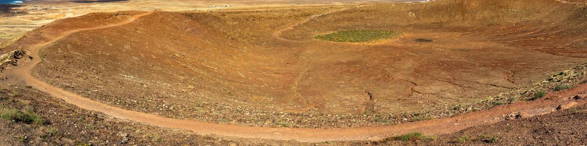 Volcano Montana Roja