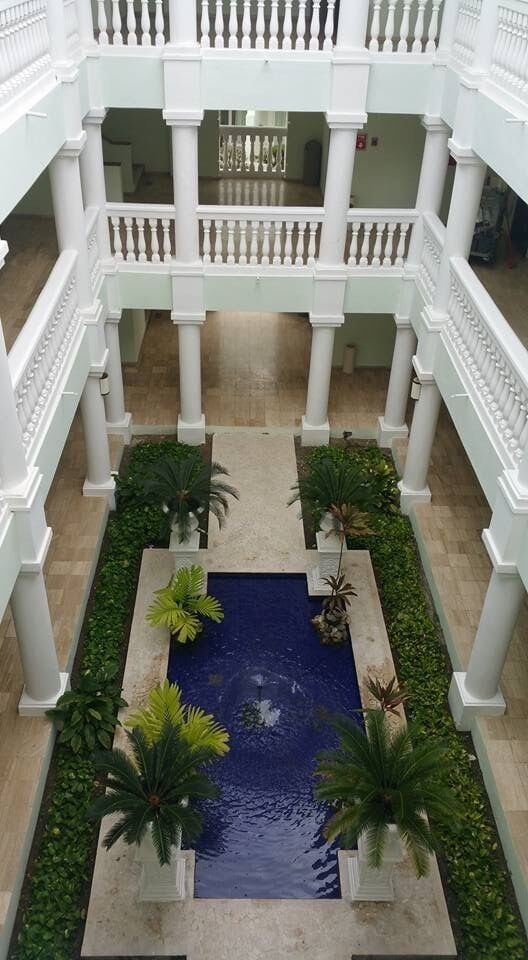 You must try the hidden jerk spot on the resort! Great food! Never a dull moment with fun activities. Beautiful landscape. Nice clubs and bars for evening entertainment. 