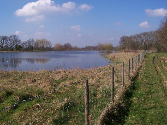Reservoir in Grove Farm As seen from footpath from Lughorse Lane to West Street, through Grove Farm.