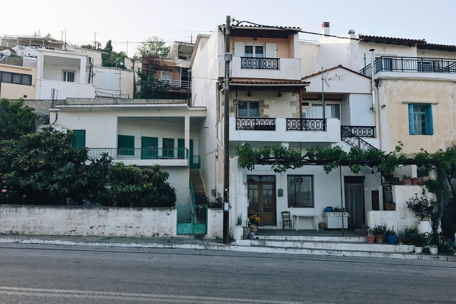 Pit stop in Chamaizi, just outside of Siteia