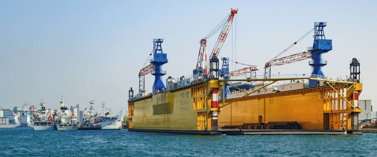 Kaohsiung, Taiwan: Floating drydock Jong Shyn No. 8 of Jong Shyn Shipbuilding Group in Kaohsiung Harbour.