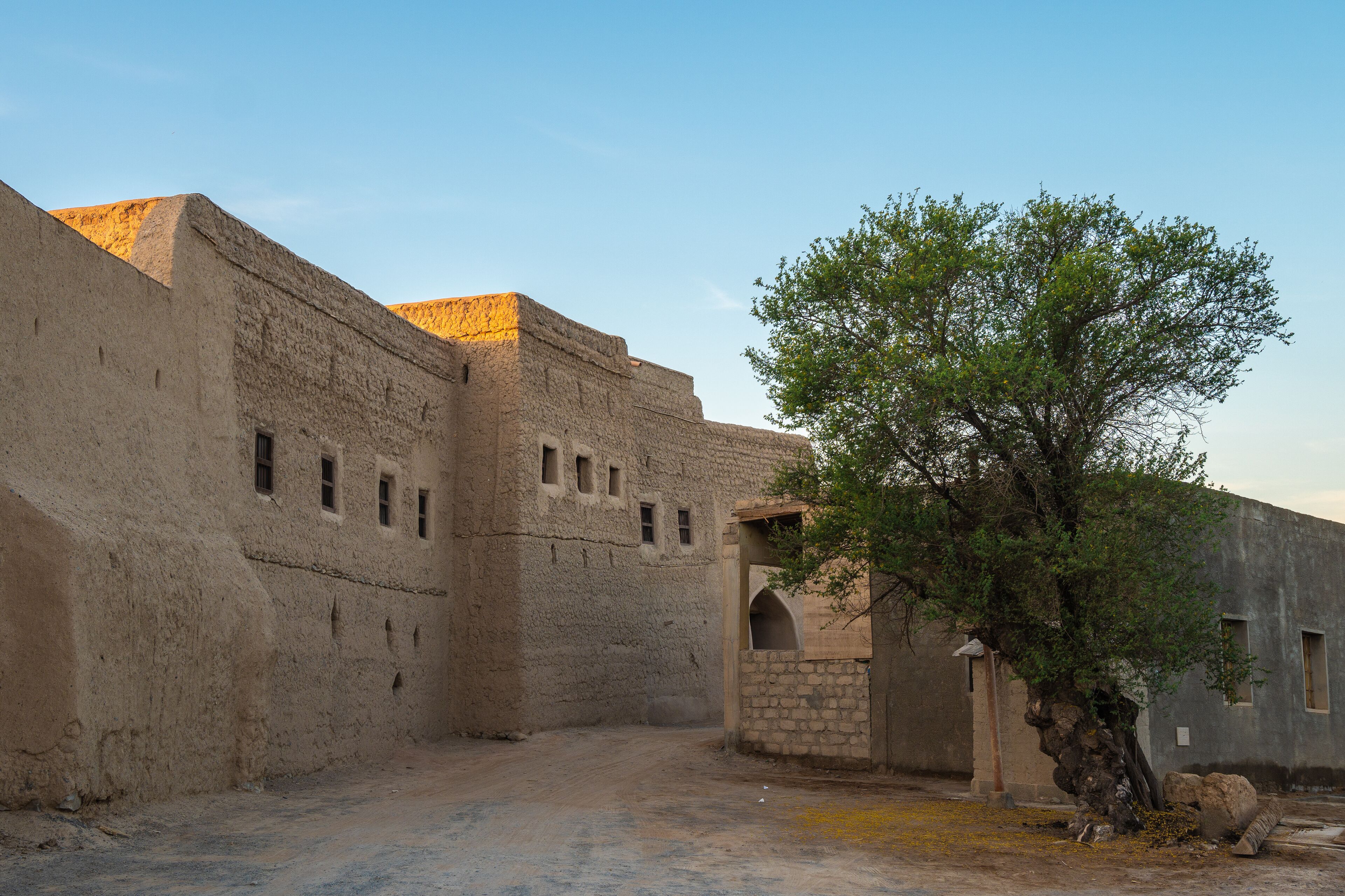 Adam Castle, Oman, ancient fortresses, cities of Arabia, sights of Oman