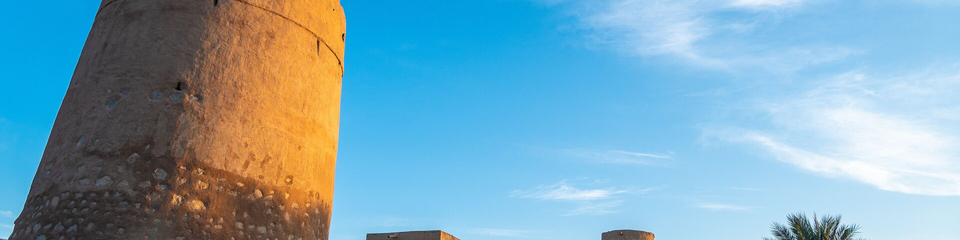 Adam Castle, Oman, ancient fortresses, cities of Arabia, sights of Oman