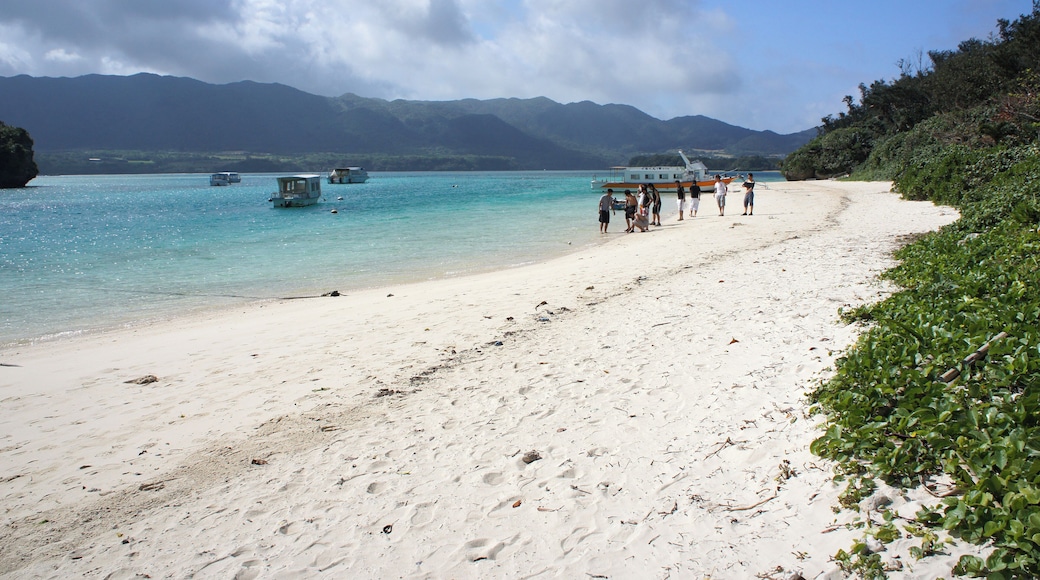 Kabira Bay of Ishigaki Island in Ishigaki City, Okinawa Prefecture, Japan. It is one of the Japan's Places of Scenic Beauty.