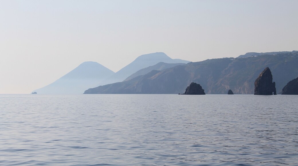Sailing toward Porto di Ponente , along the coast of Vulcanello