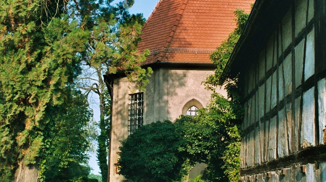 This is a picture of the Baudenkmal (cultural heritage monument) according to the Cultural Heritage Protection Law of Saxony-Anhalt with the ID
