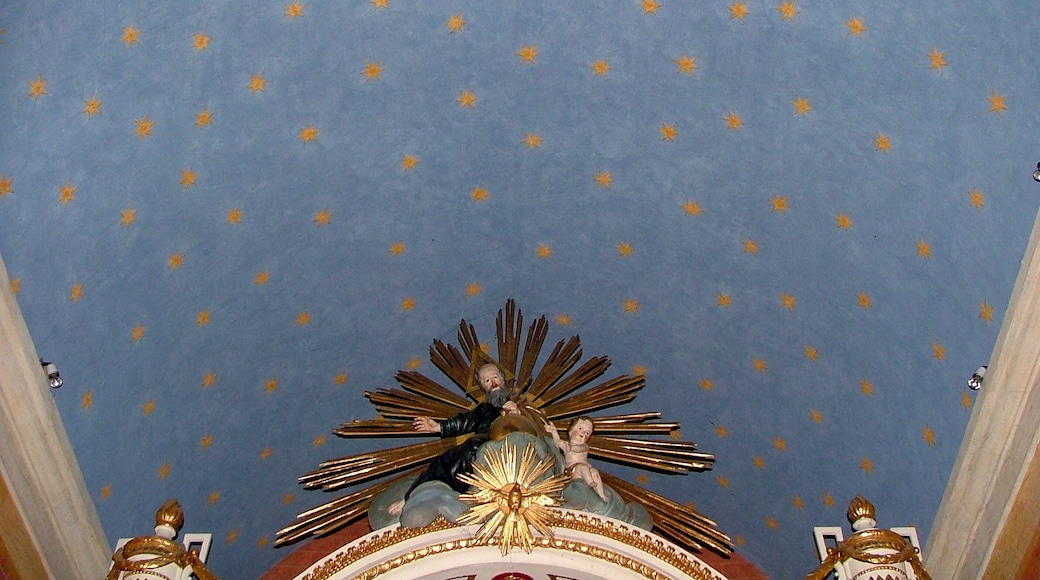 Blauer Nachthimmel mit Sternen