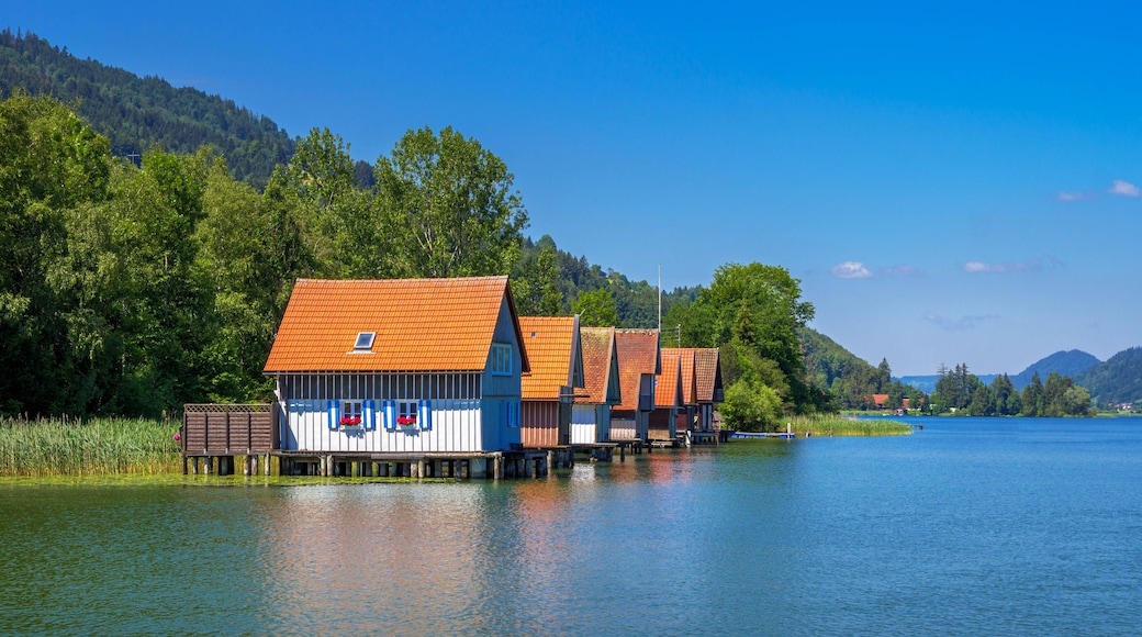 Bootshäuser in Bühl, Großer Alpsee, bei Immenstadt, Oberallgäu, Allgäu, Schwaben, Bayern, Süddeutschland, Deutschland, Europa