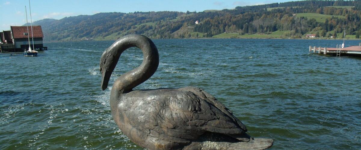Schwan in Bronze