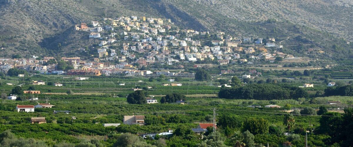 Montañas de la Costa Blanca cerca de Benidoleig, provincia de Alicante, Comunidad Valenciana, España.