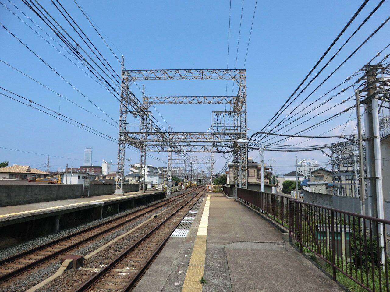 吉見ノ里駅 ホーム変電設備