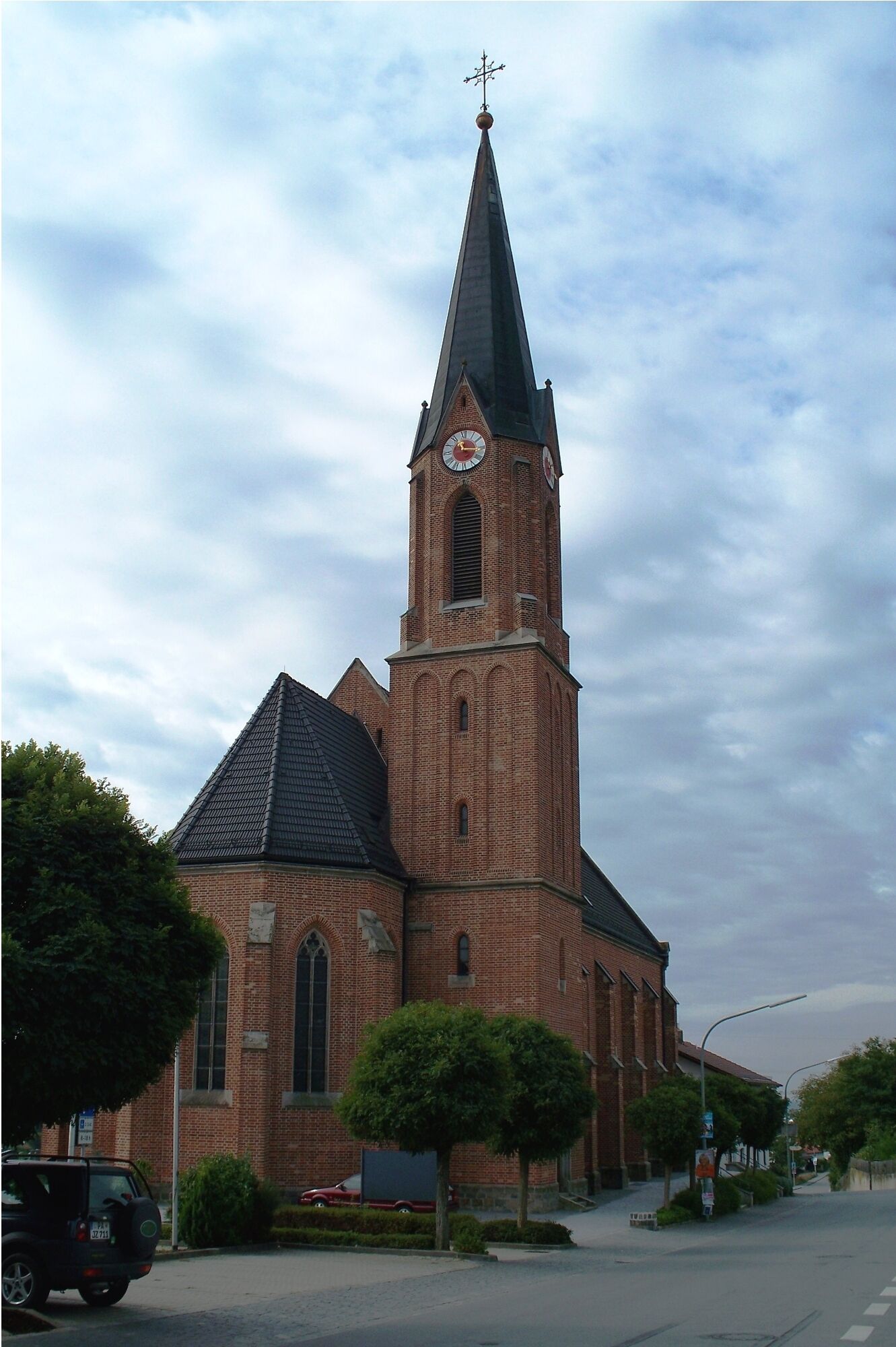 Pfarrkirche St. Josef von Alkofen (zur Stadt Vilshofen an der Donau gehörend.)