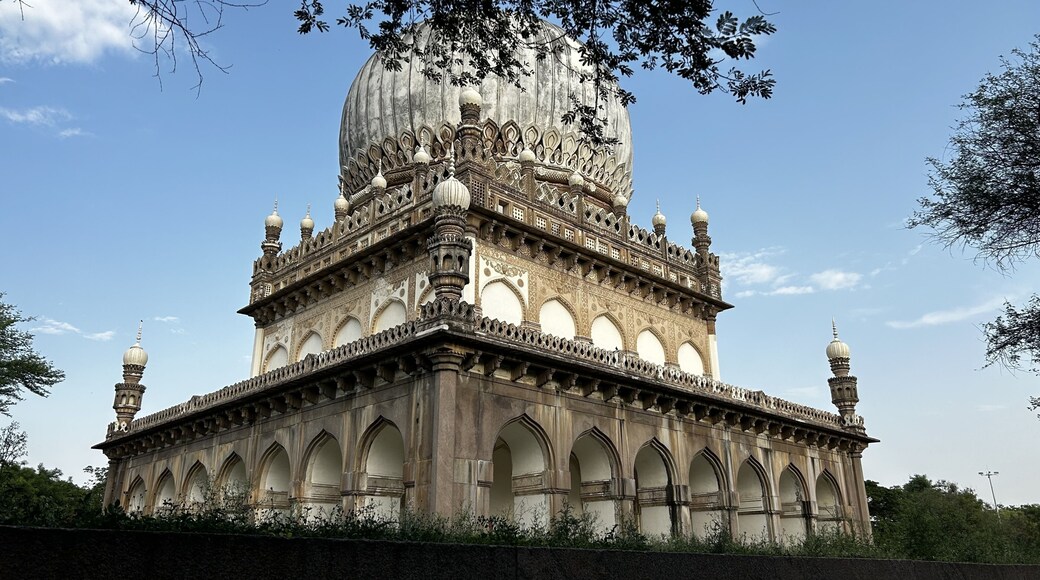 7 Tombs from Hyderabad / Qutub Shahi Tombs Hyderabad