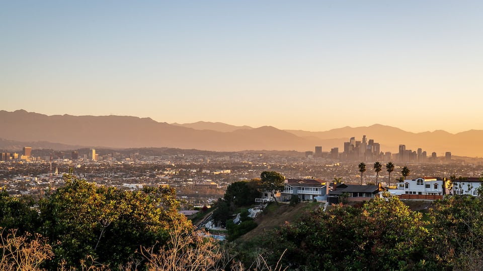 Los Angeles skyline at dawn from Kenneth Hahn Recreation Area