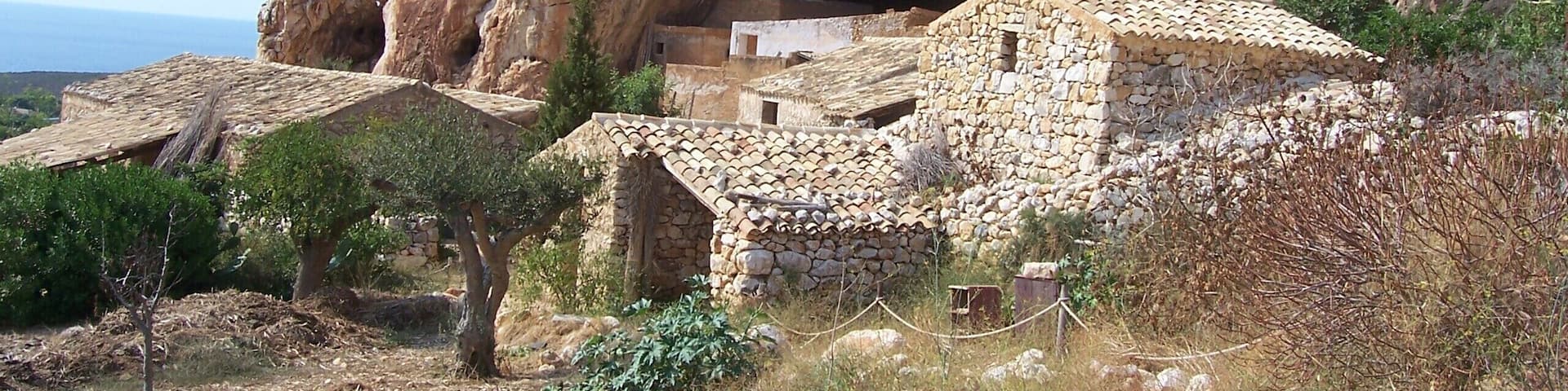 Scurati e grotta Mangiapane