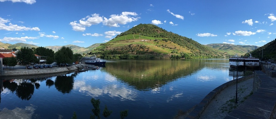 A beautiful pearl at Douro valley!