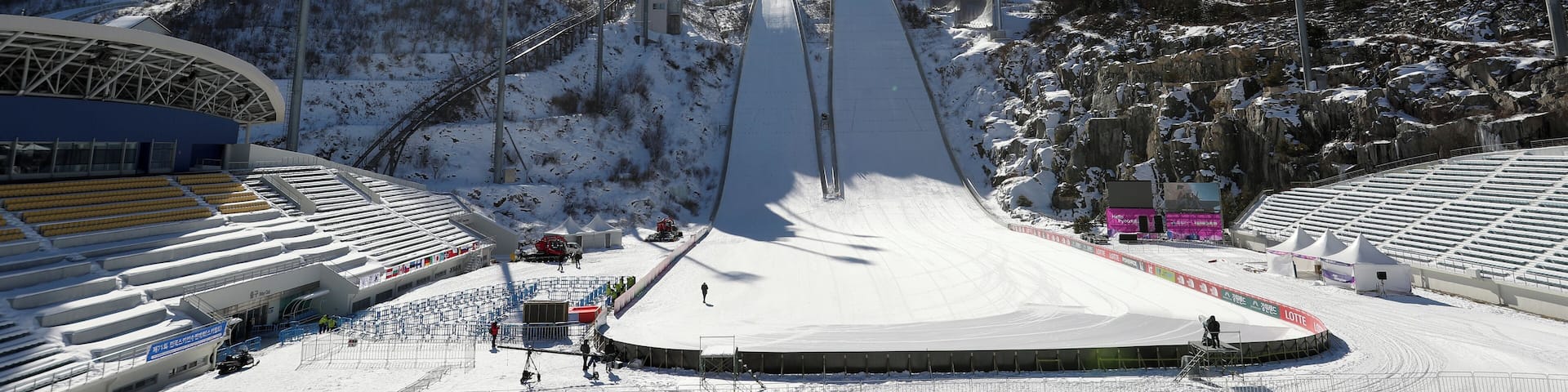 PyeongChang Alpensia February 2, 2017 Alpensia, Pyeongchang-gun, Gangwon-do Ministry of Culture, Sports and Tourism Korean Culture and Information Service Korea.net (www.korea.net) Official Photographer : Jeon Han This official Republic of Korea photograph is being made available only for publication by news organizations and/or for personal printing by the subject(s) of the photograph. The photograph may not be manipulated in any way. Also, it may not be used in any type of commercial, advertisement, product or promotion that in any way suggests approval or endorsement from the government of the Republic of Korea. 알펜시아 2017-02-02 평창군 문화체육관광부 해외문화홍보원 코리아넷 전한