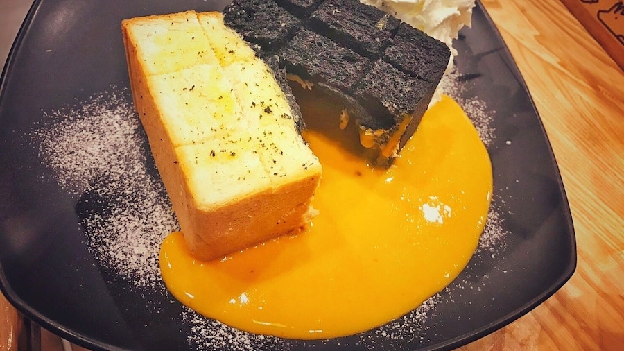 Salted Egg Yolk with Toast is good combination ever!. You can try at CODE Cafe at Mega Bangna
#lifeatexpedia