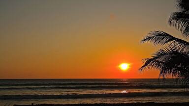 Want to learn to surf? Well Canoa is little fishing village that has awesome views, miles of beaches and waves. So come on down, grab a cold beer and a wave.
We will be here for a few months, watching after some friends home, continuing to learn spanish, trying to surf, doing some bartending, and chilling'.
Look forward to sharing more pictures of the town, beach and life in this little secret beach front heaven.