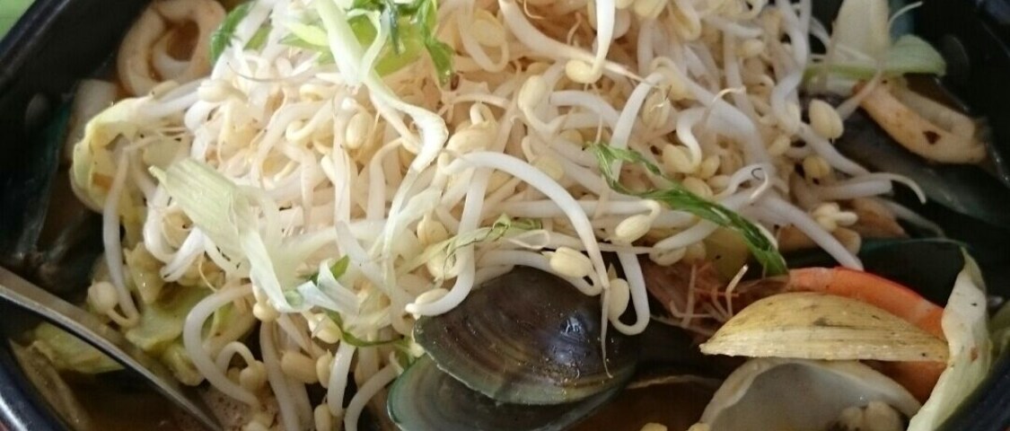 Nagasaki Champon Soup - wonderfuly spice soup with seafoods and noodles like no other