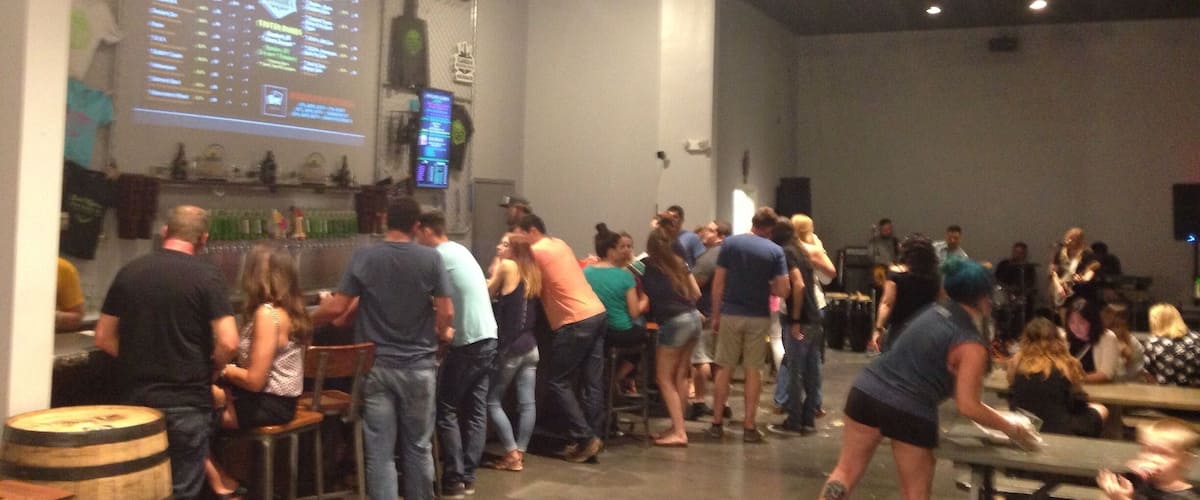 A great spot to get a craft brew. Super popular and they have live music on the weekends