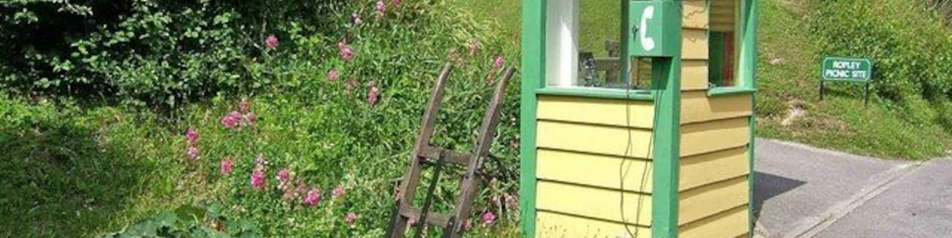 Kiosk on platform at Ropley Station, Mid Hants Railway. An attractive scene on the platform for Medstead & Four Marks station and Alton terminus. Behind the kiosk is a path which goes up to Ropley Picnic Site. 1548480