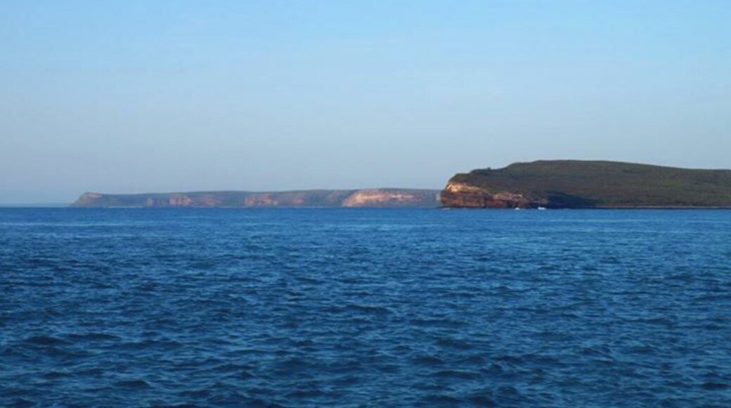 Sailing through the inblot flourish like island off the NT coast provides you with some truly stunning scenery. Just be careful of the large tides which can sometimes cause almost horizontal 'waterfalls'! #waterlust
www.cheskiesgaplife.com