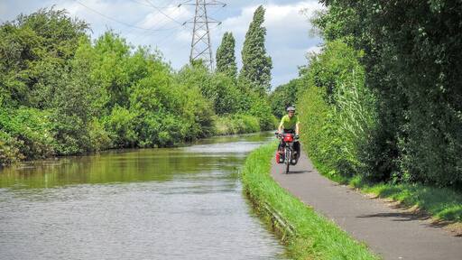 Cheshire West and Chester, UK