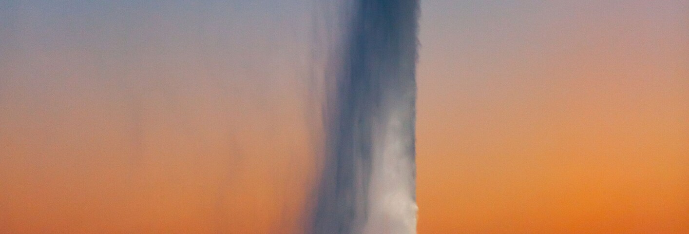 King fahds fountain at sunset, Hijaz Tihamah region, Jeddah, Saudi Arabia