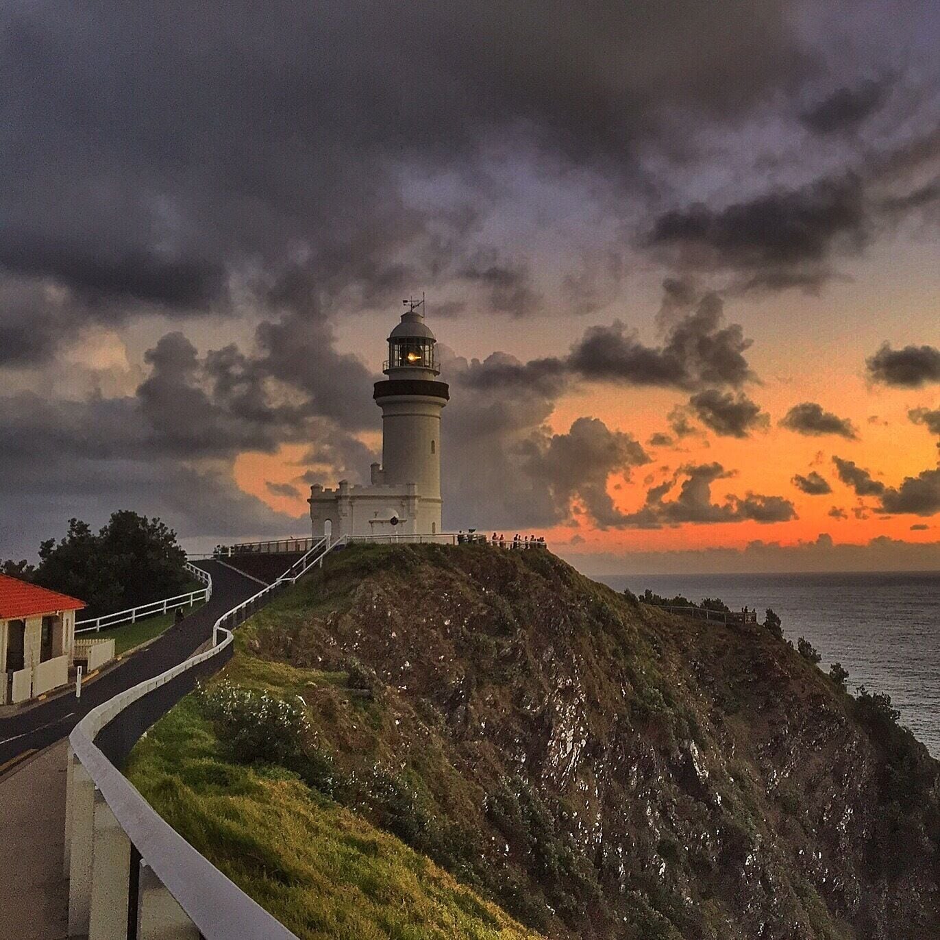 Cape Byron is in Northern NSW about two hours by car from Brisbane and is Australia's most Easterly mainland point.  This iconic Lighthouse is so recognisable that it attracts over 500,000 visitors every year from around the world and Australia.  To see the sun rise from this vantage point is magical and people arrive in the dark  to see the spectacle that awaits them.  From backpackers to the rich and famous, Byron Bay has something for everyone.  If you want to surf, then surf. If you want to chill in one of the many eateries, then have a bite to eat.  If you want to explore, then put your walking shoes on and discover the beautiful walking tracks.  Check out Byron Bay and the Lighthouse, you'll have a blast.   #architecture Catch me on IG @suewhit
#nationalpark #goldenhour