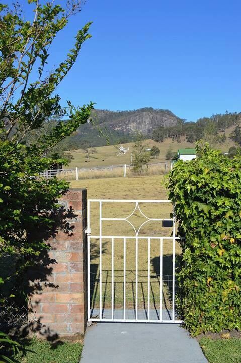 Front Gate - "Mansfield" Cottage - Barrington.

Situated in the Barrington River Valley - near Gloucester,  Hosts Rick and Jill make this farmstay incredible.  
Arrive to a warm and cozy homestead with the wood fire burning in the winter time and the beds all made.

Sleeping 8 people comfortably, a kitchen dining room, table tennis/games room, tv room (with fire) and the lounge room with a piano, there is ample space to spread out.  
Not to mention the undercover veranda with a massive bbq and a table to seat the whole family around for a great Aussie dinner.    
Walk down to the river to see if you can spot the ever elusive platypus, fresh eggs from the chook pen daily, wander the property and the gardens (take time to smell the roses) and take in the views of Barrington Tops National Park.  A day trip to the National park during winter - you are likely to see snow.  Great family weekend away at a reasonable price.  Look out on their facebook page for updates and great specials.