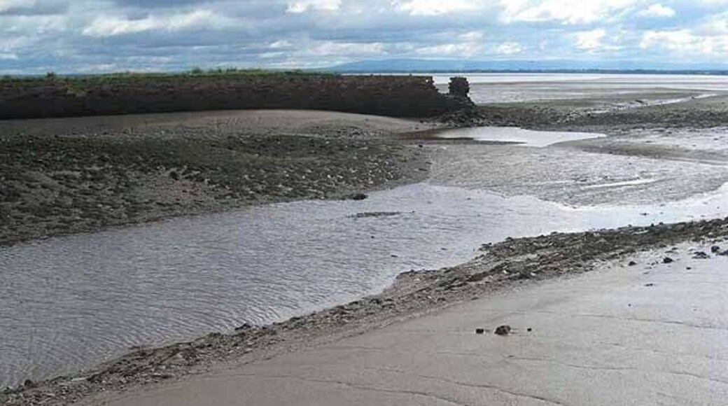 Old harbour wall, Port Carlisle Port Carlisle was constructed in the 19th century to provide a deep-water port for Carlisle to which it was connected by canal. The port did not flourish and is now just a ruin.