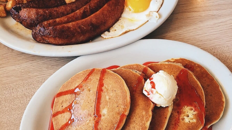 Strawberry pancake for brunch
#LosAngeles #US #pancake #brunch #egg #food
Taken at August 28th, 2015.
