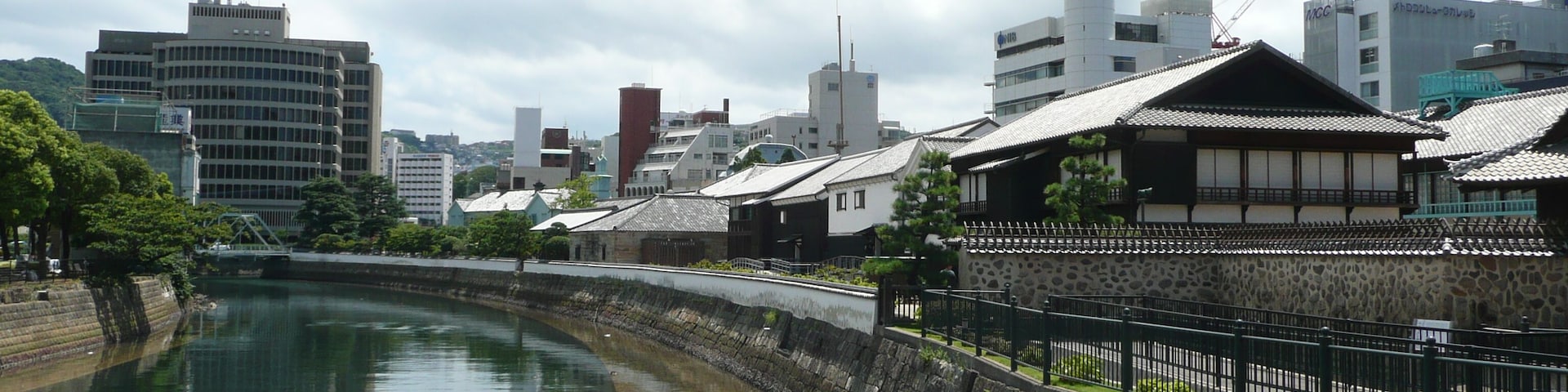 Nakashima River and Dejima, looking upstream and southeast. --->See the map.