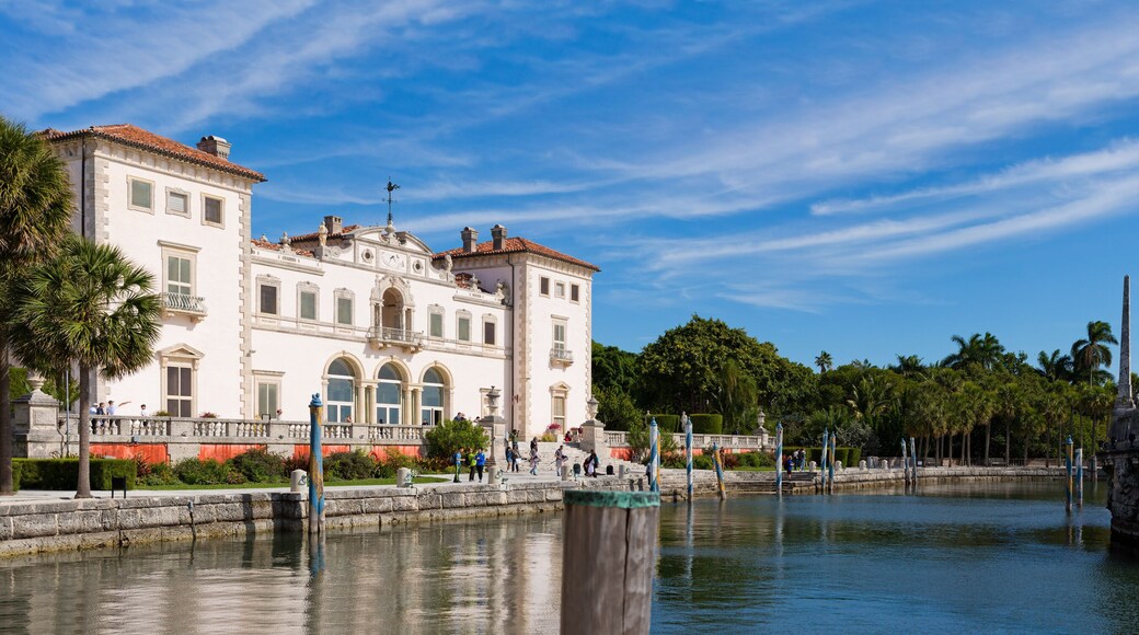 ์ฝ๋ด ํ
๋ผ์ค