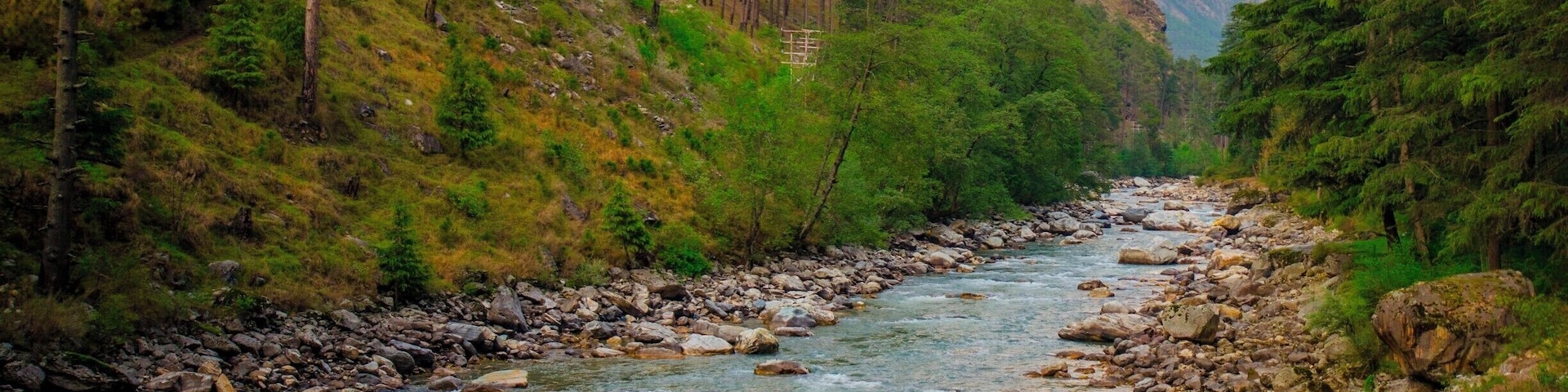 The beautiful Parvati River flowing across Parvati Valley in Himachal Pradesh.
#LifeAtExpedia #River