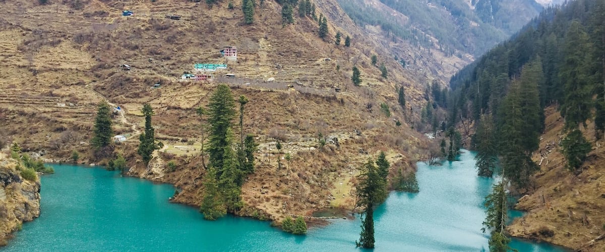 A beautiful Dam site on the way to Tosh and Kheer Ganga. A perfect trek for beginners to go in the lap of Great Himalayas! 🏔
#lifeatexpedia